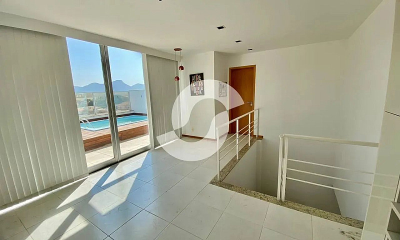 Cobertura De 290 M² ...