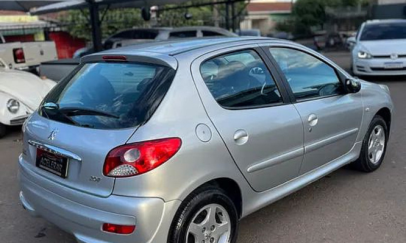 Peugeot 207 Xr 1.4 F...