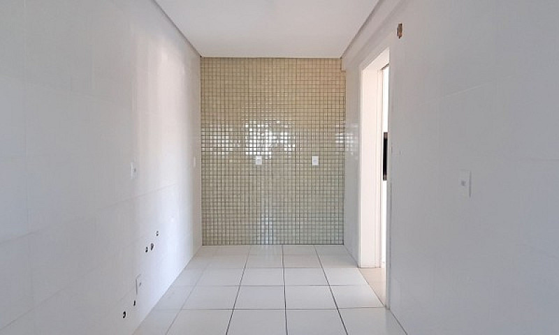 Grande Apartamento D...