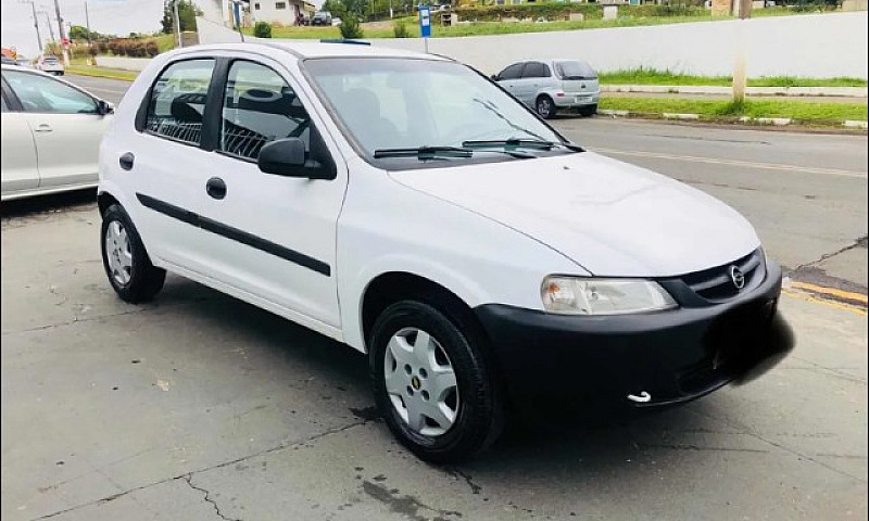 Chevrolet Celta 2003...