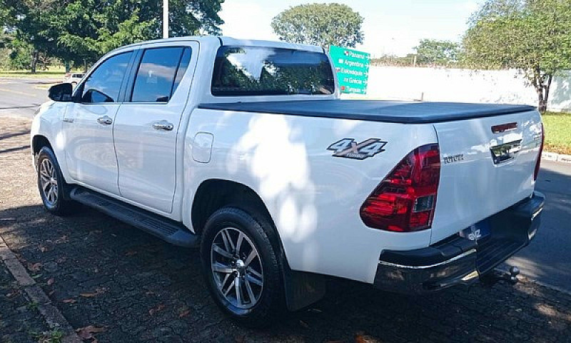 Toyota Hilux...