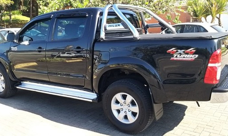 Hilux Srv 2013...