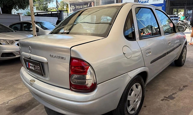 Chevrolet Corsa Sed....