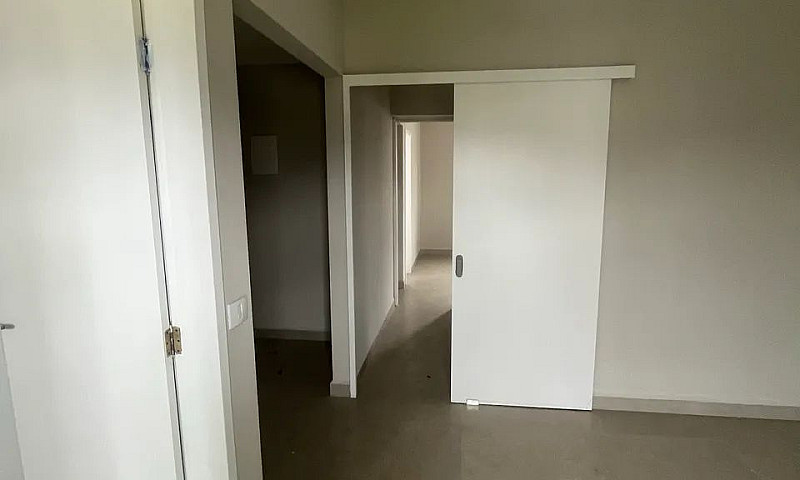 Vendo Casa Assobrada...