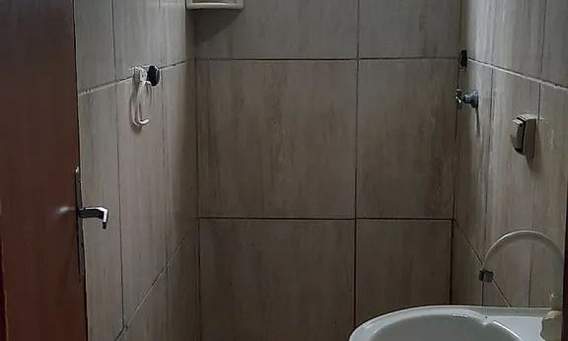 Aluga-Se Apartamento...