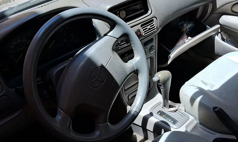 Toyota Corolla Xei 1...
