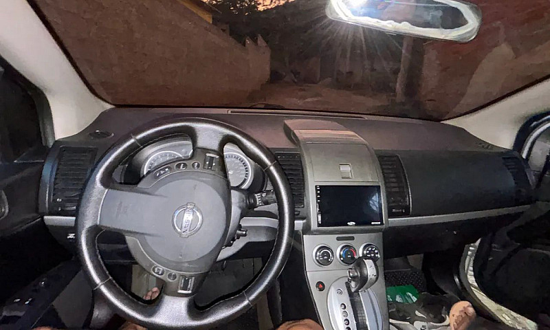 Nissan Sentra S 2.0/...