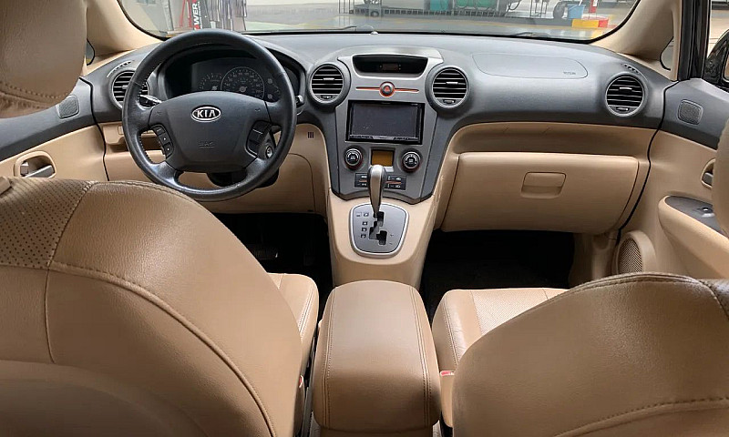 Kia Motors Carens Ex...