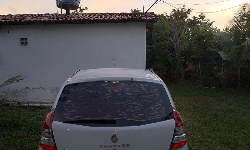 Renault Sandero Auth...
