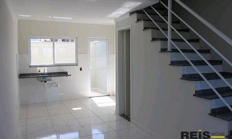 Casa Residencial À V...