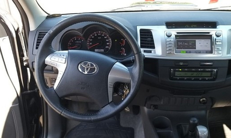 Hilux Srv 2013...