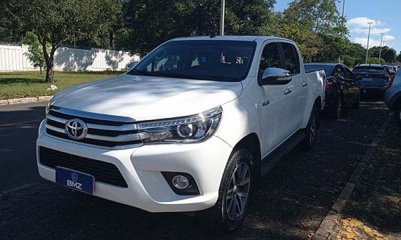 Toyota Hilux...