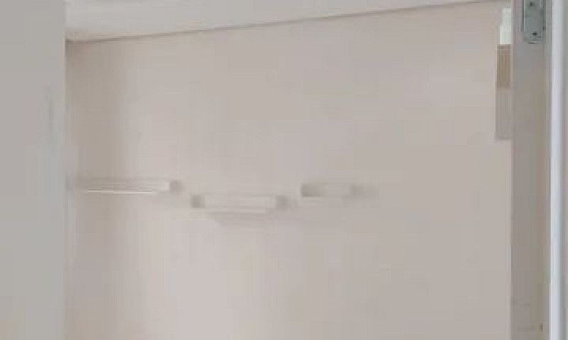 Aluga-Se Apartamento...