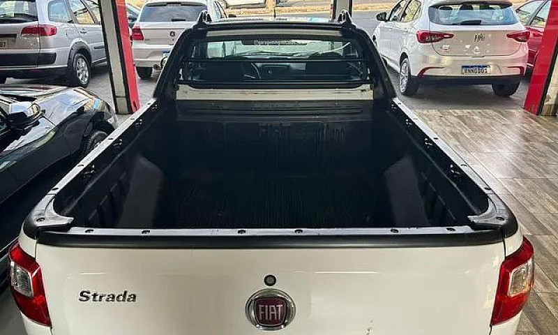 Fiat Strada Hd Wk Cc...