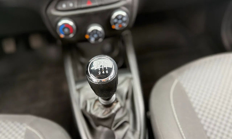 Chevrolet Onix Hatch...