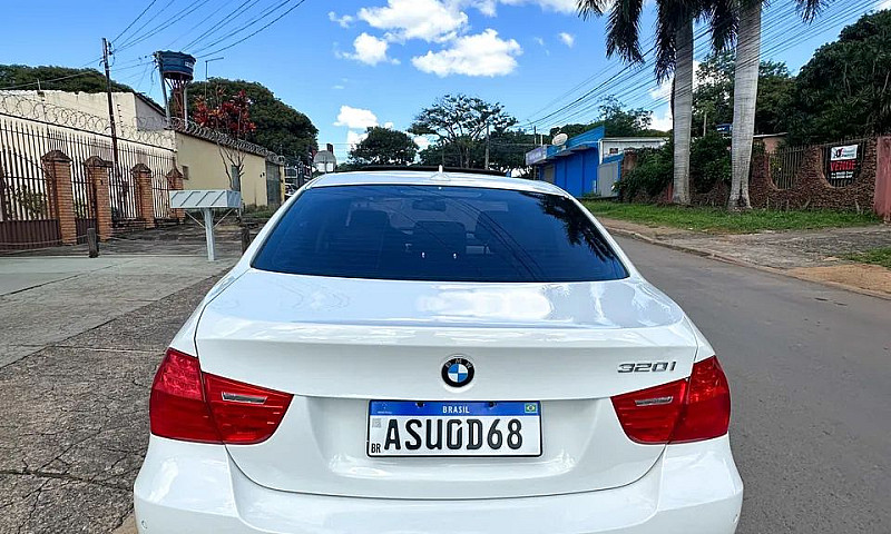 Bmw 320I A 2010...