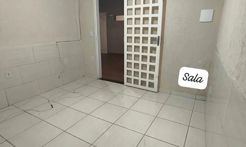 Alugo Casa De 1 Quar...