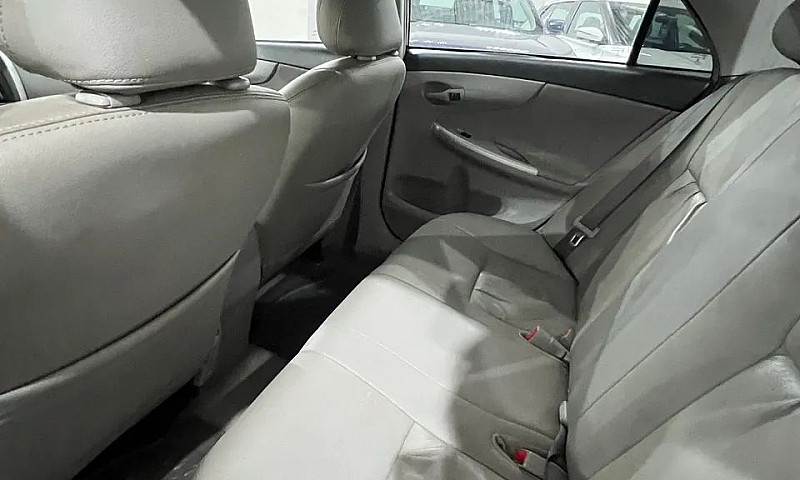 Toyota Corolla Gli 1...