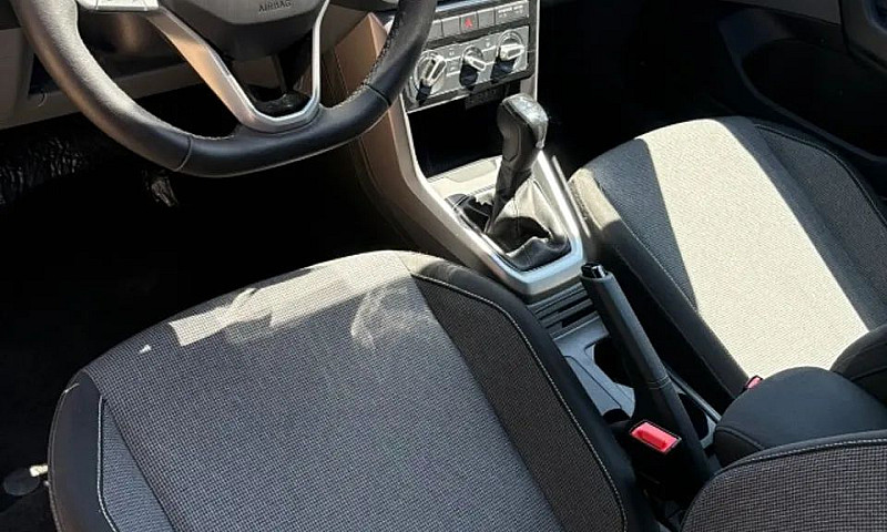 Volkswagen T-Cross 1...