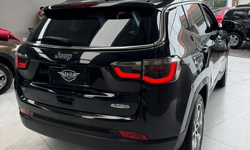 Jeep Compass Longitu...