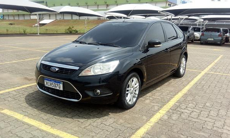 Ford Focus:...