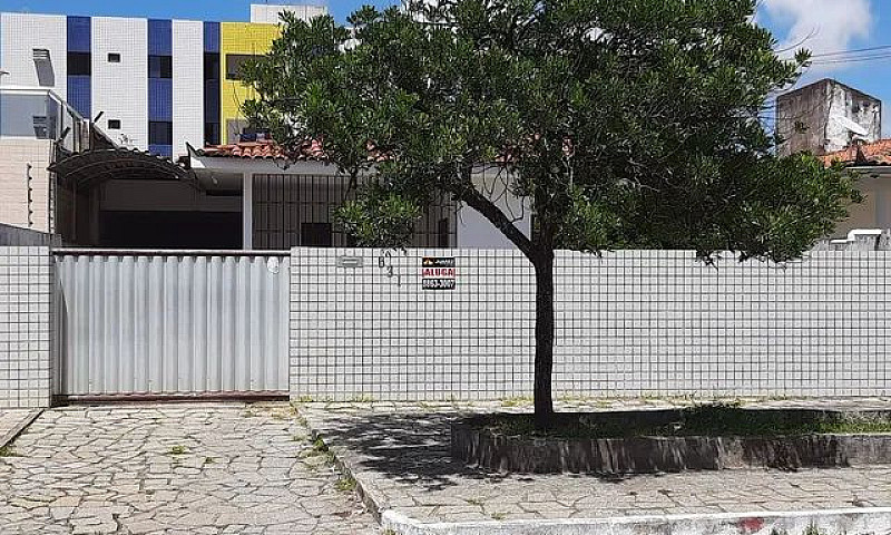 Alugo Casa Para Comé...