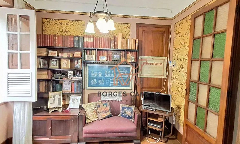 Casa Com 6 Dormitóri...