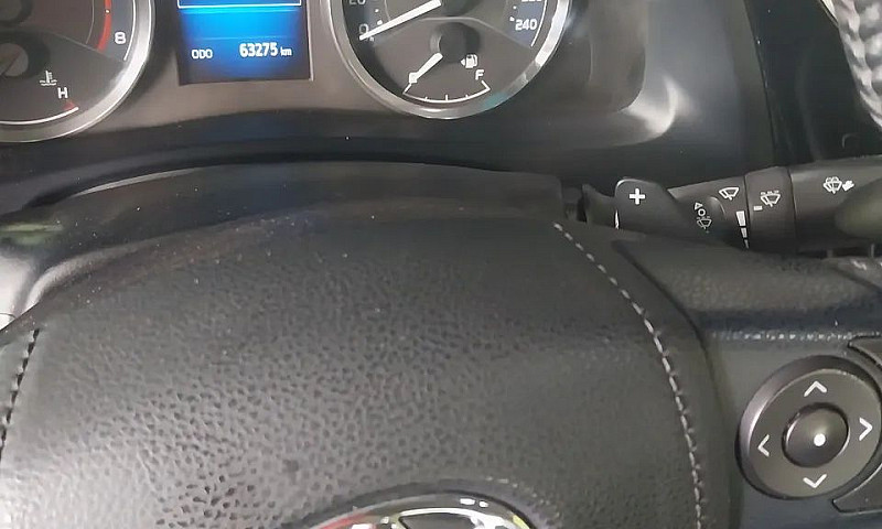 Toyota Corolla Xei 2...