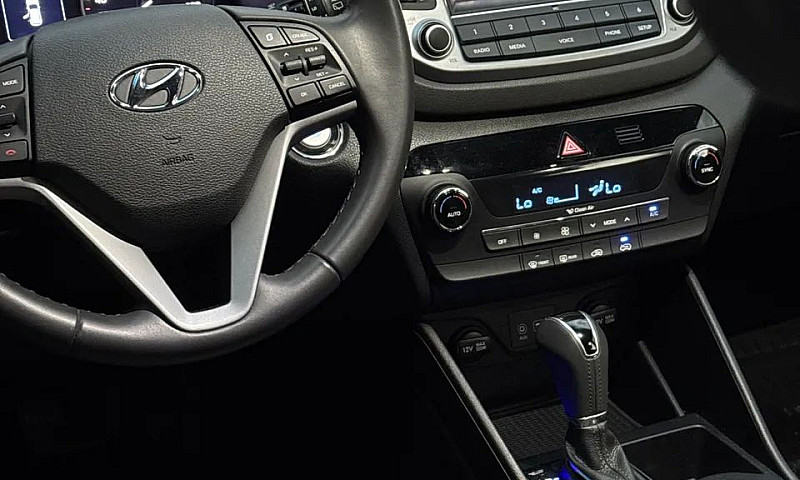 Hyundai Tucson Gls 1...