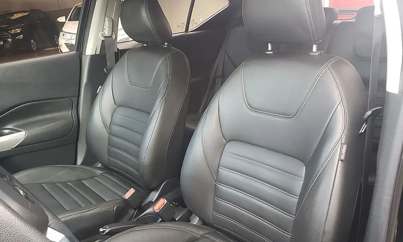 Nissan Kicks Advance...