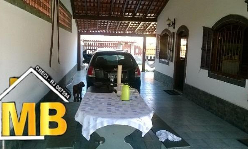 Casa A Poucos Metros...