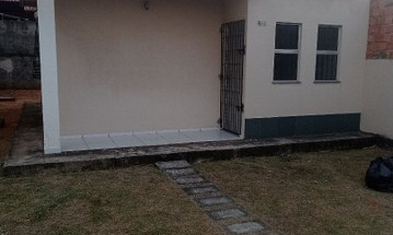 Aluga-Se Casa...