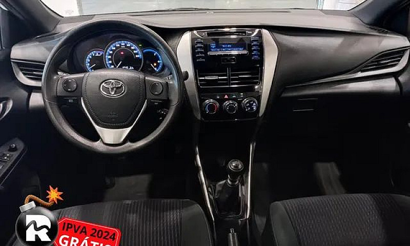 Toyota Yaris 1.3 16V...