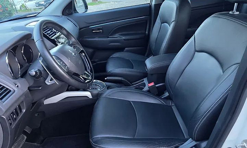 Mitsubishi Outlander...