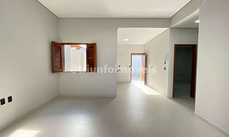 Casa Com 2 Quartos A...