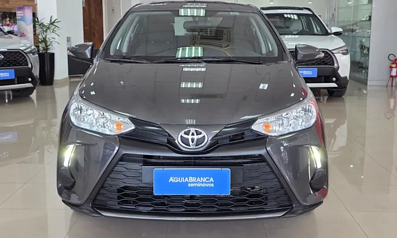 Toyota Yaris Xl Seda...
