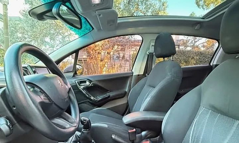 Peugeot 208 Active/A...