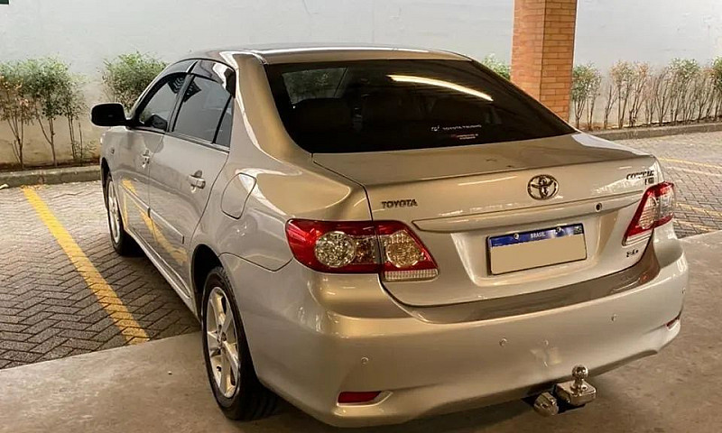 Toyota Corolla Gli 1...