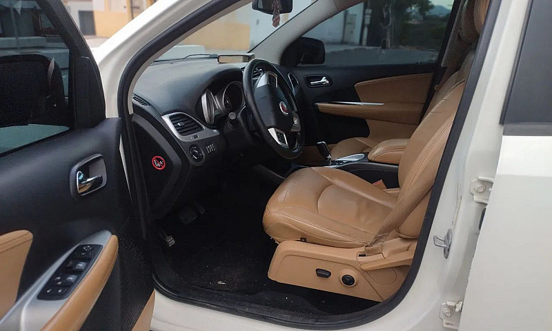 Fiat Freemont 2.4 16...