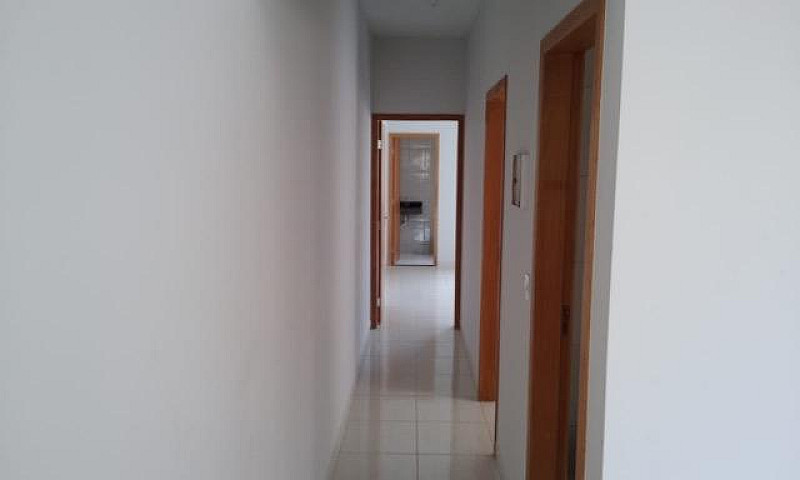 Alugo Casa Nova...
