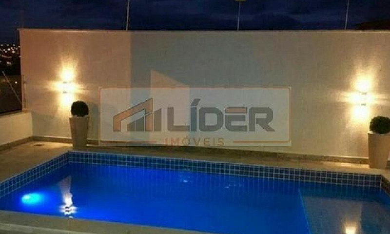 Casa De Luxo Em Área...