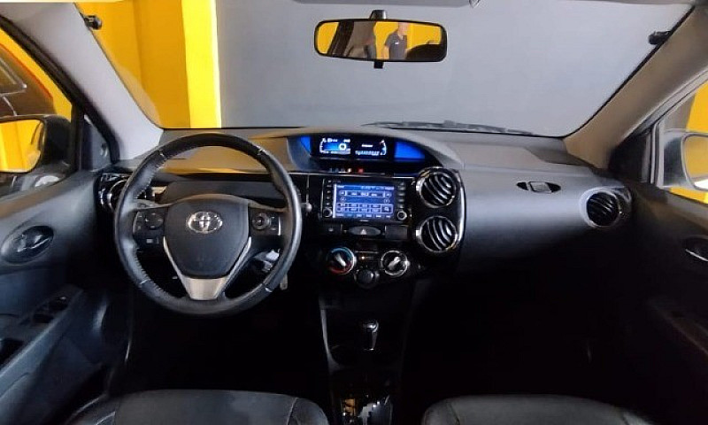 Toyota Etios Platinu...