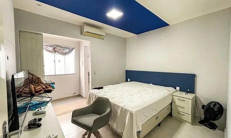 Casa De Condomínio P...