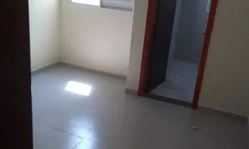 Casa Jd. Egle, 2 Suí...