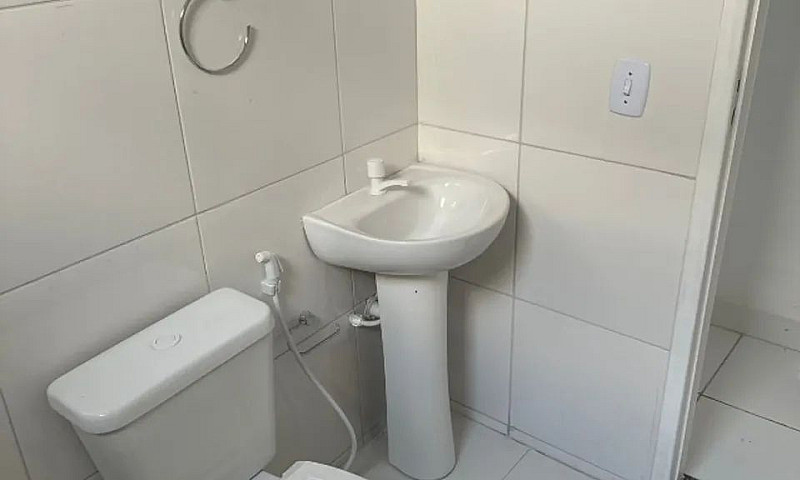 Casa Recém Construíd...