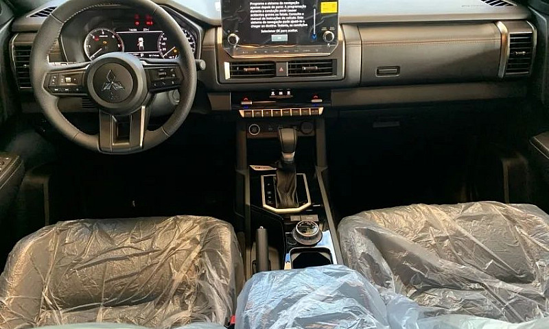 Mitsubishi Triton Ka...