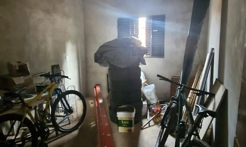 Vende-Se Casa No Ped...