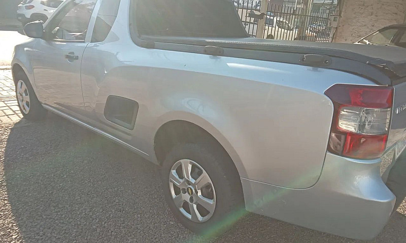 Chevrolet Montana Ls...