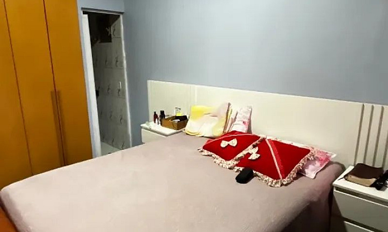 Casa Bem Localizada ...