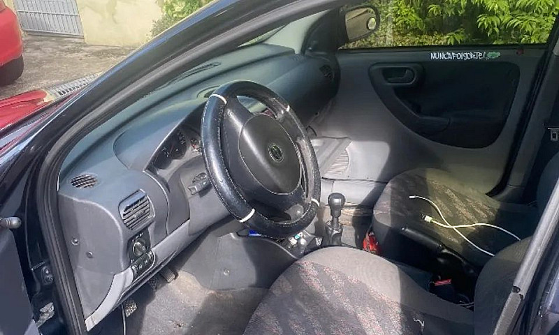 Chevrolet Corsa Hatc...
